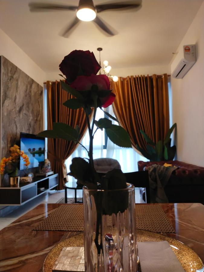 Cmk Troika Apartmen#Free Netflix Kota Bharu Exteriér fotografie